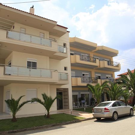 Vicky Rooms Paralia Dionysiou Exterior photo