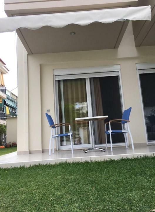 Vicky Rooms Paralia Dionysiou Exterior photo