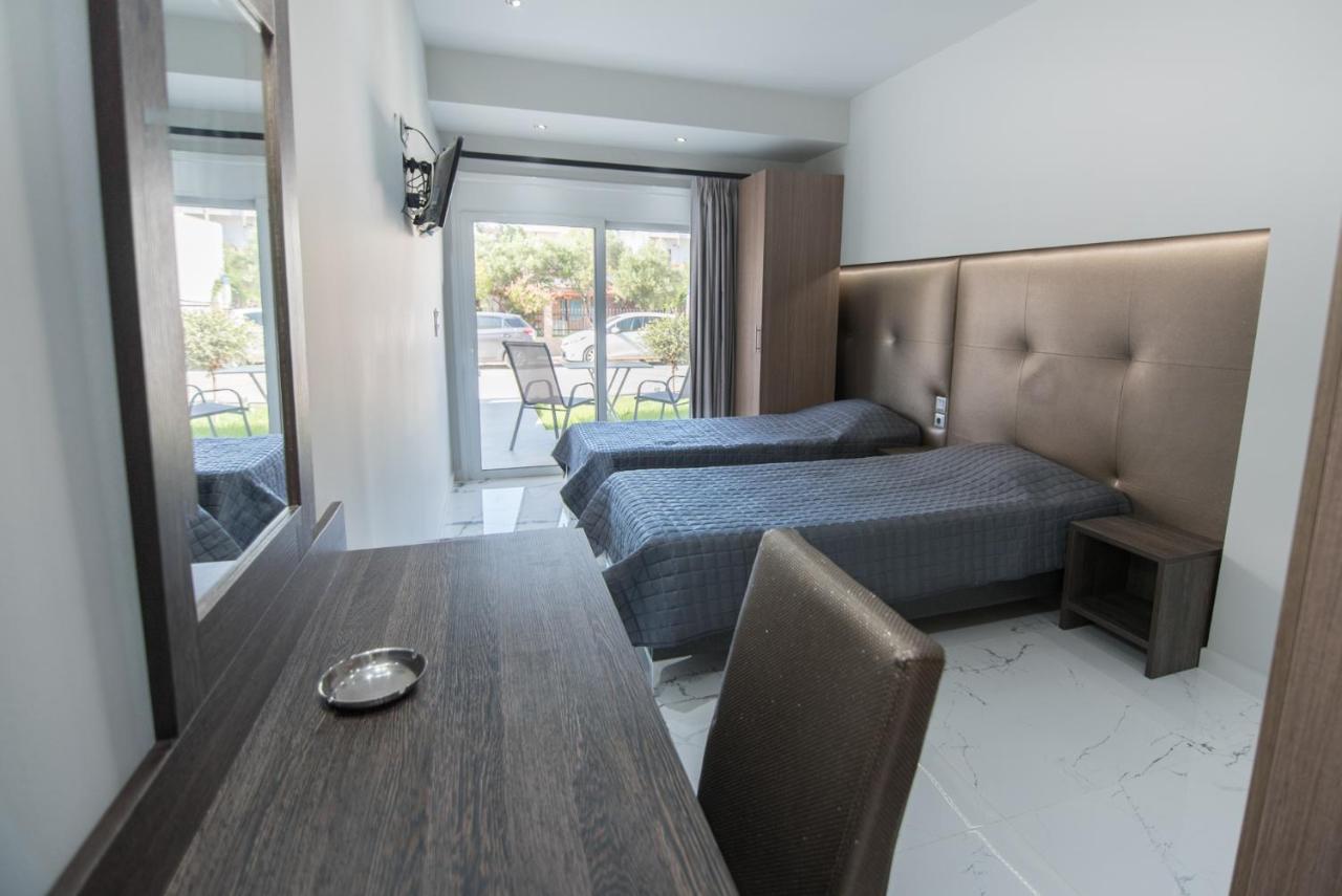 Vicky Rooms Paralia Dionysiou Exterior photo